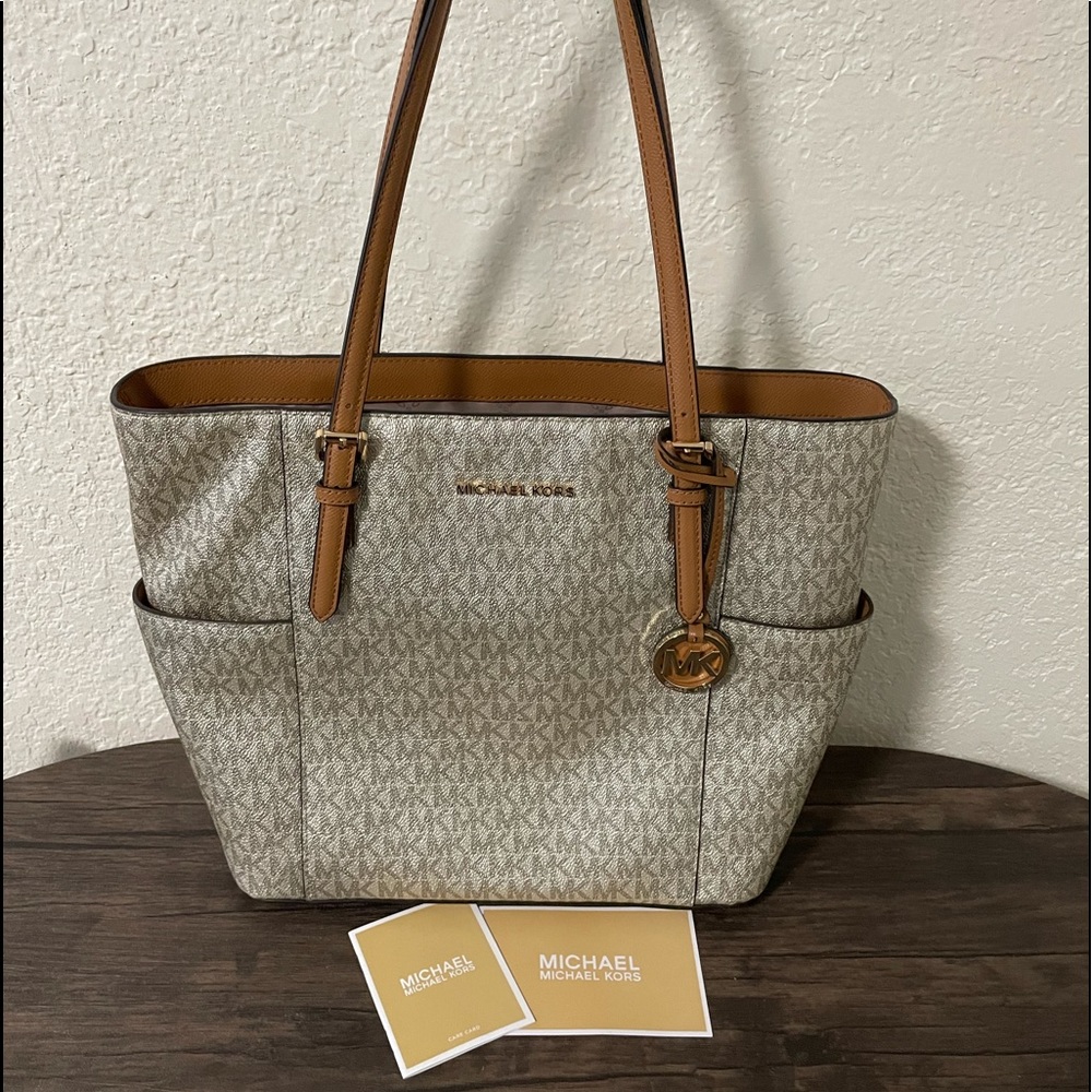 Michael Kors purse